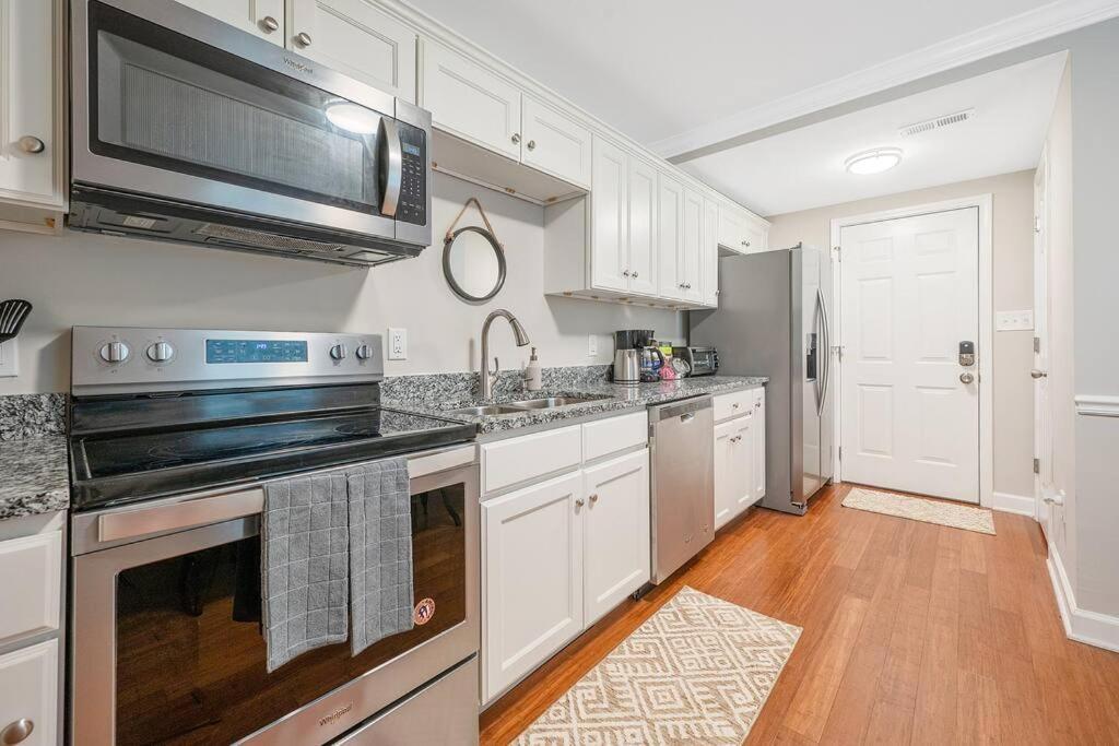 * Lux Modern Retreat * Downtown * King Beds * Apartment Durham Luaran gambar
